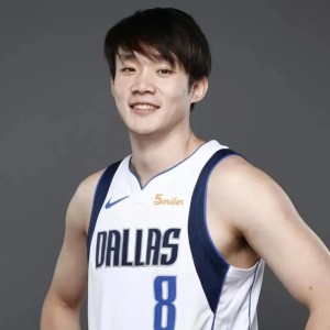 半岛体育APP-布伦森致敬丁彦雨航：祝你退役后一切顺利 曾是NBA夏联队友