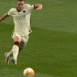 半岛体育-【欧联】B费+卡瓦尼均2射2传 曼联被反超后6比2罗马