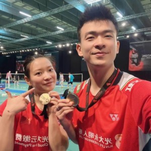 半岛体育APP-石宇奇力克李梓嘉问鼎男单 国羽4金2银收官丹麦赛